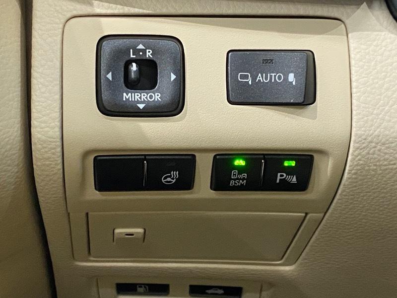 Lexus LS 460 Luxury Sedan AWD 2013