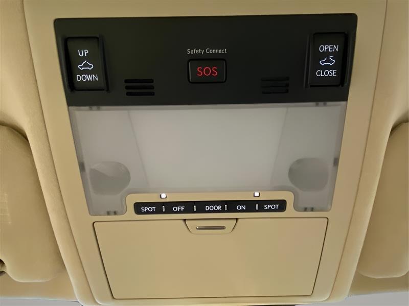 Lexus LS 460 Luxury Sedan AWD 2013