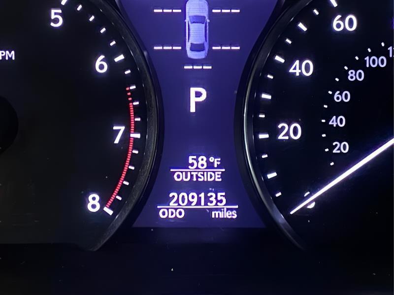 Lexus LS 460 Luxury Sedan AWD 2013