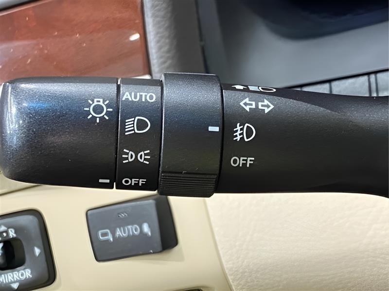 Lexus LS 460 Luxury Sedan AWD 2013