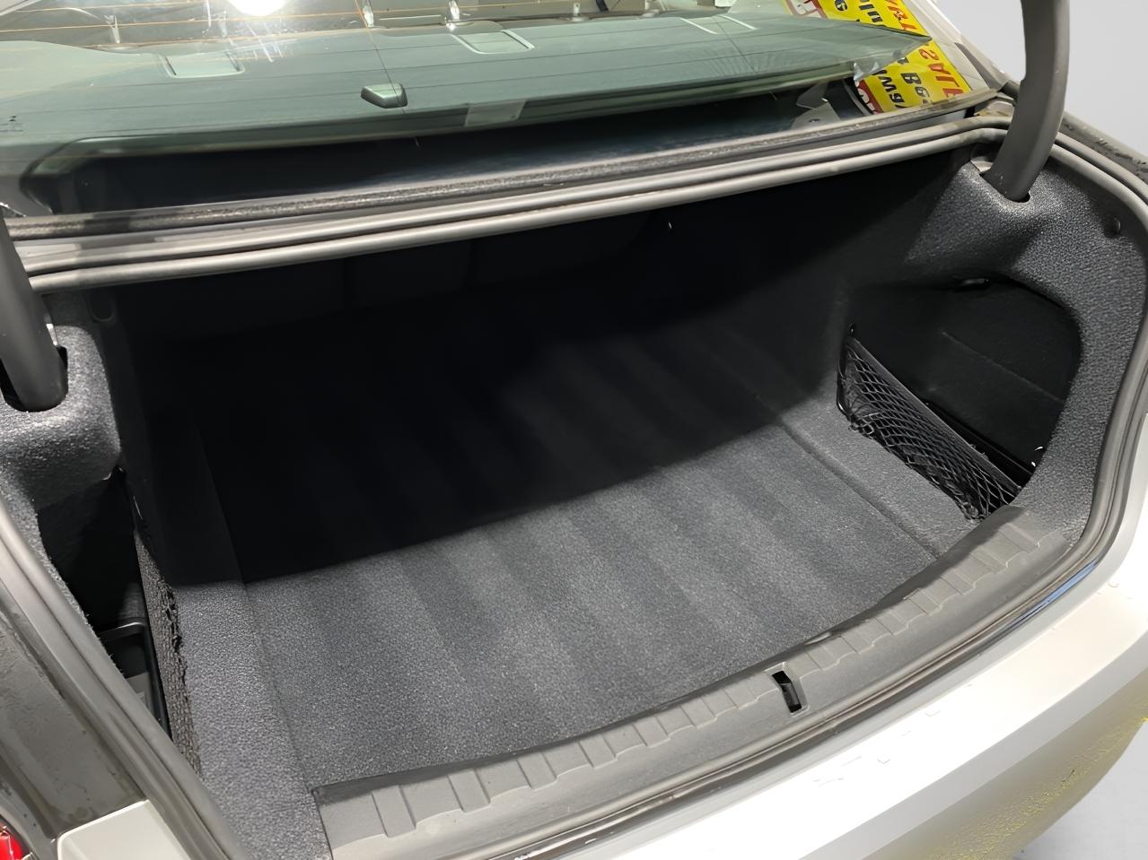 BMW 3-Series 330i xDrive 2020