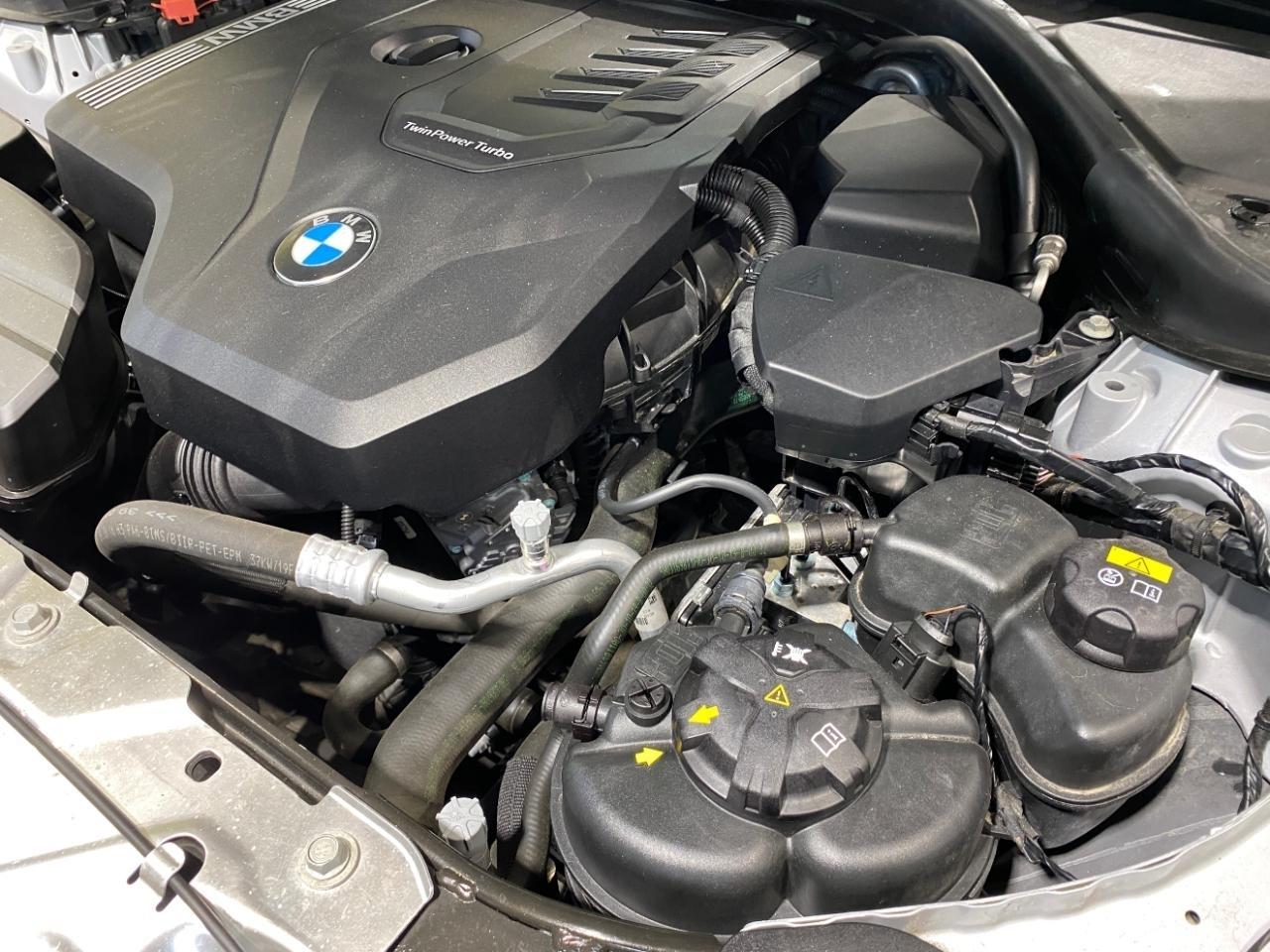 BMW 3-Series 330i xDrive 2020