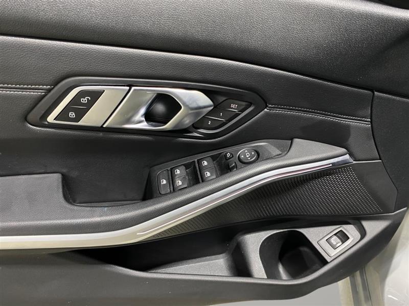 BMW 3-Series 330i xDrive 2020