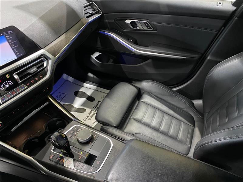 BMW 3-Series 330i xDrive 2020