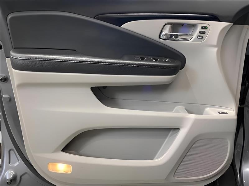 2016 Honda Pilot Elite - Photo 9