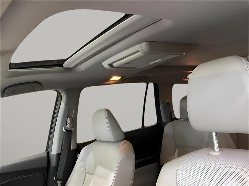 2016 Honda Pilot Elite - Photo 12