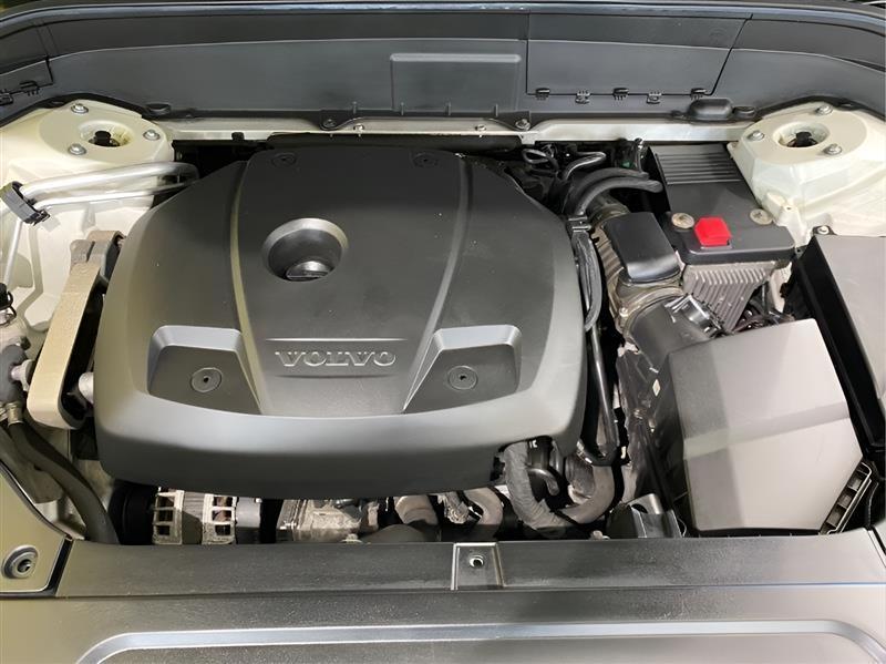 Volvo XC90 T6 Momentum AWD 2017