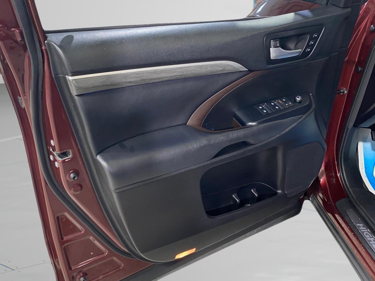 Toyota Highlander  2018