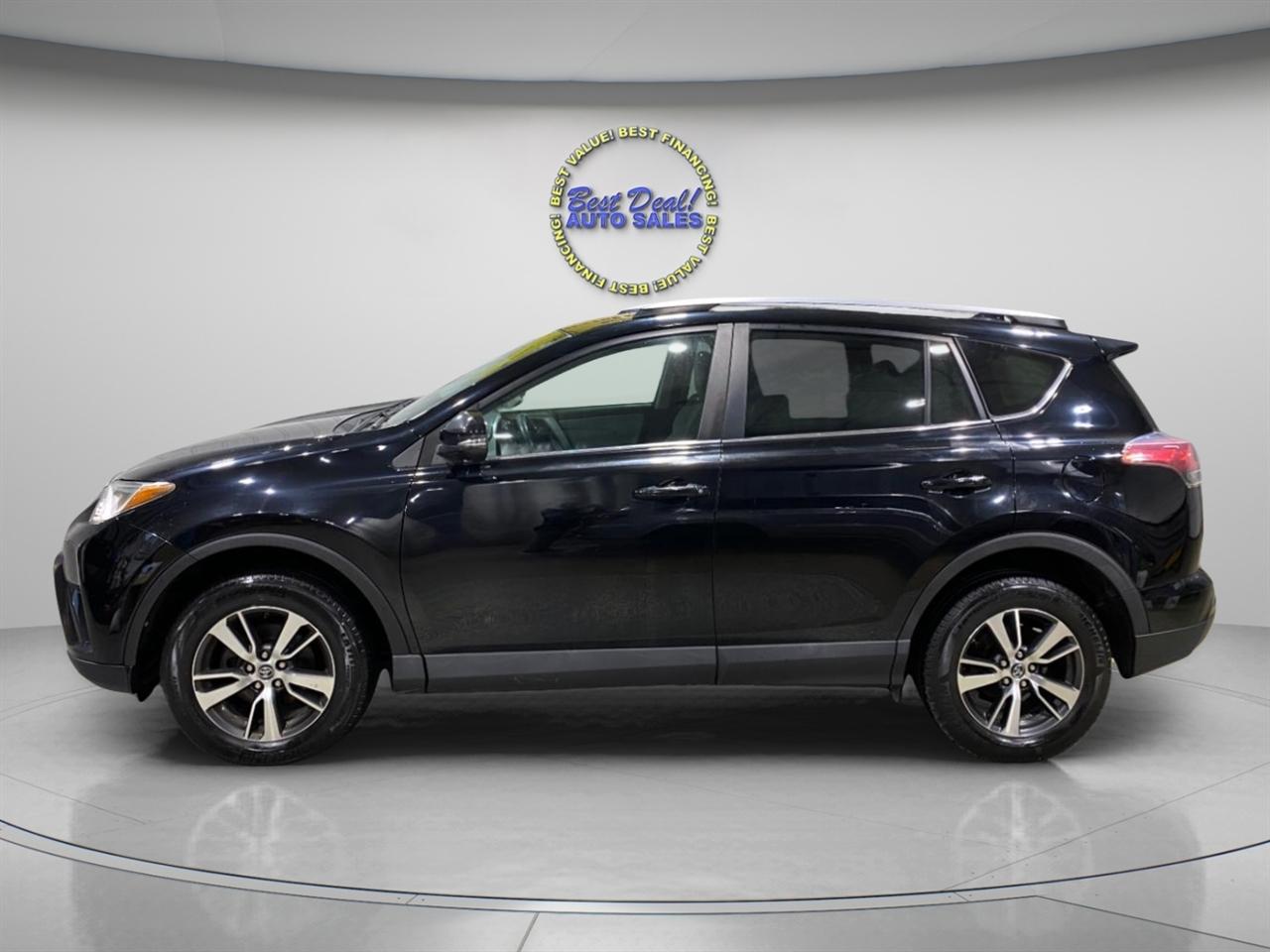 Toyota RAV4 XLE AWD 2017