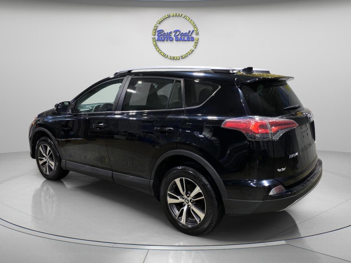 Toyota RAV4 XLE AWD 2017