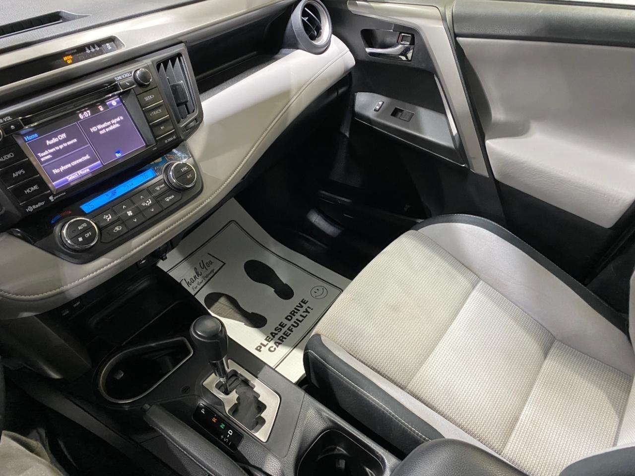 Toyota RAV4 XLE AWD 2017