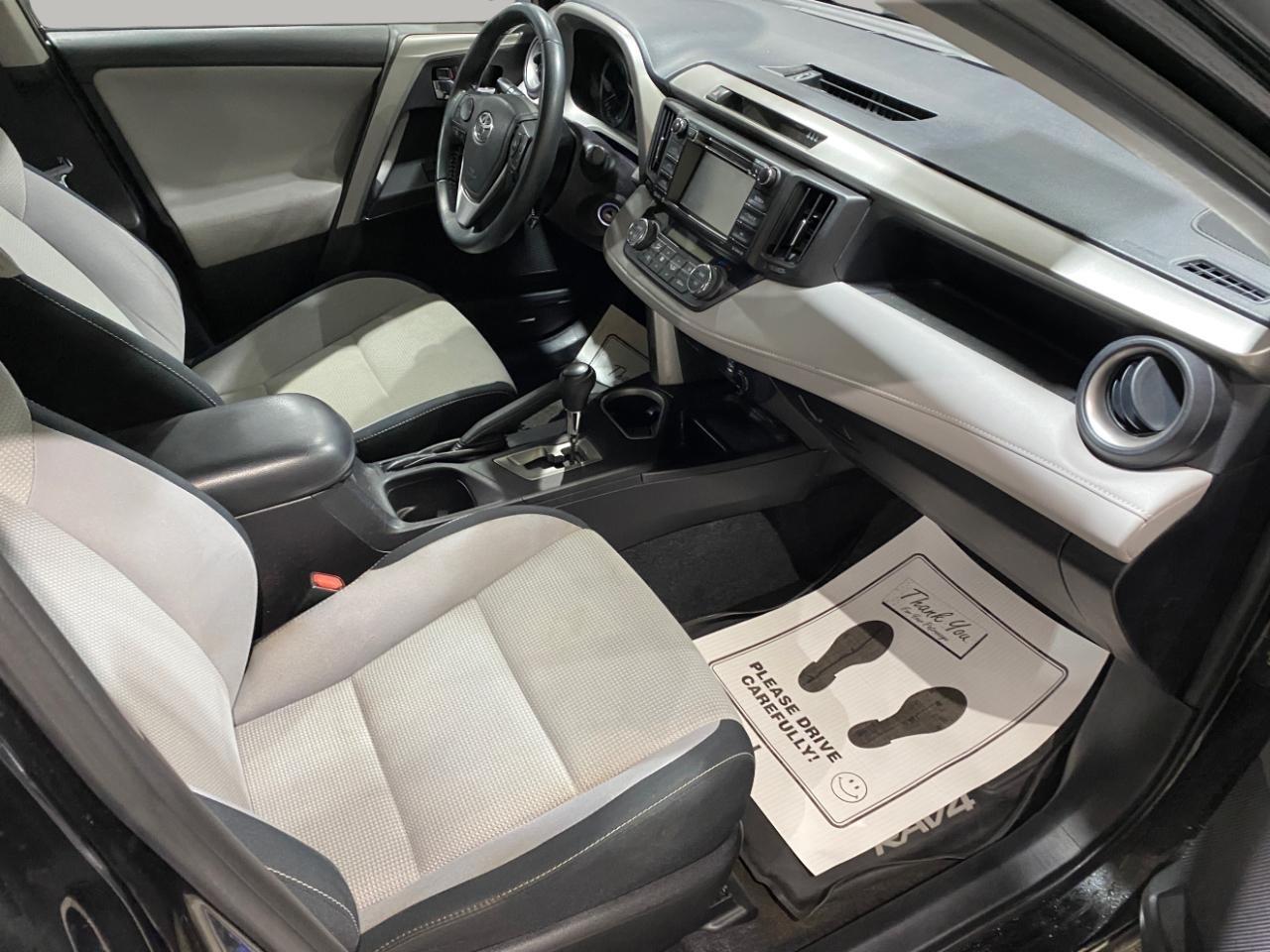 Toyota RAV4 XLE AWD 2017