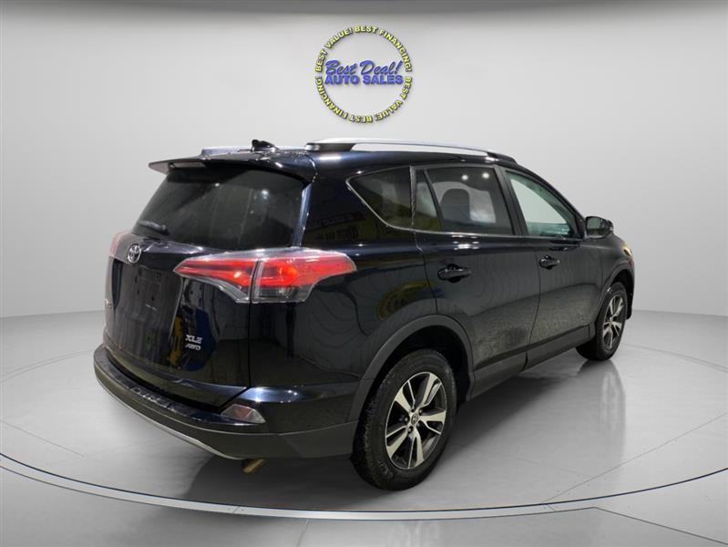 Toyota RAV4 XLE AWD 2017
