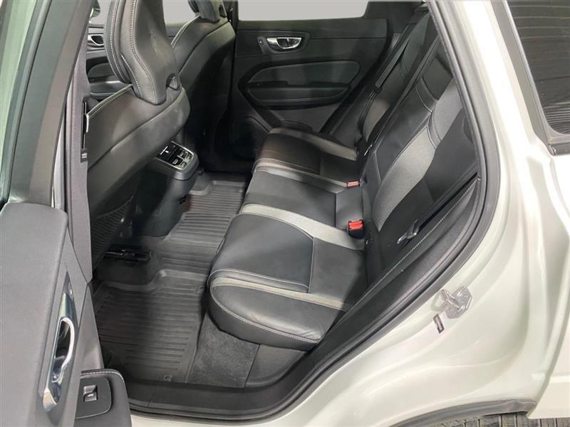 Volvo XC60 T5 R-Design AWD 2021
