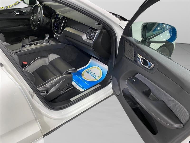 Volvo XC60 T5 R-Design AWD 2021