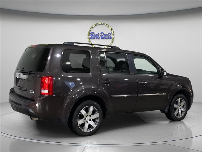 Honda Pilot Touring 4WD 5-Spd AT with DVD 2015