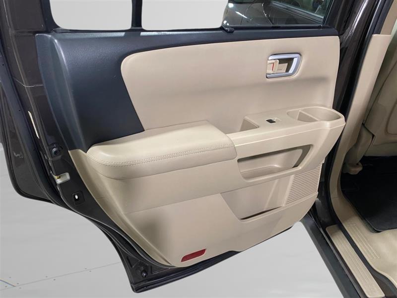 Honda Pilot Touring 4WD 5-Spd AT with DVD 2015