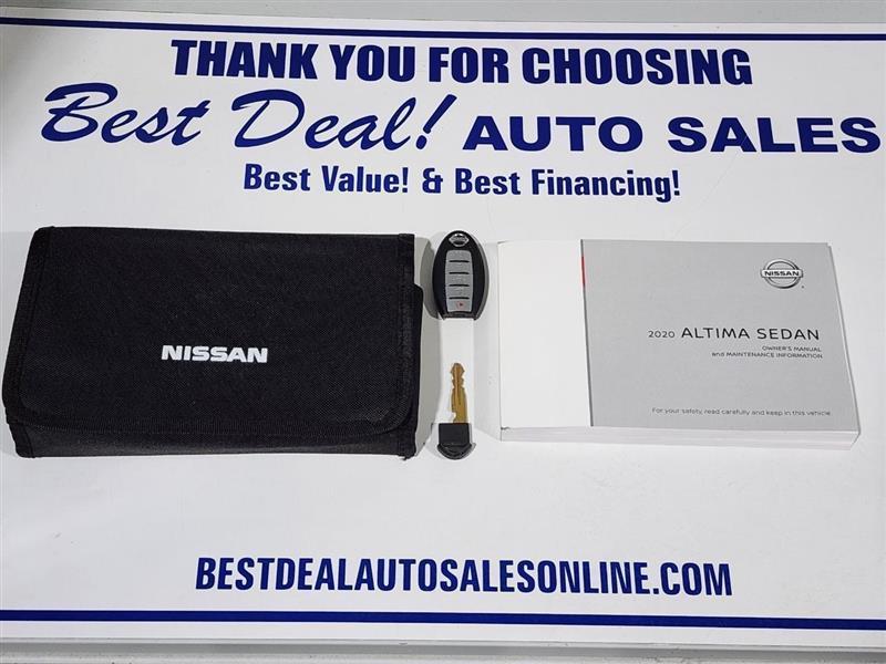 Nissan Altima  2020