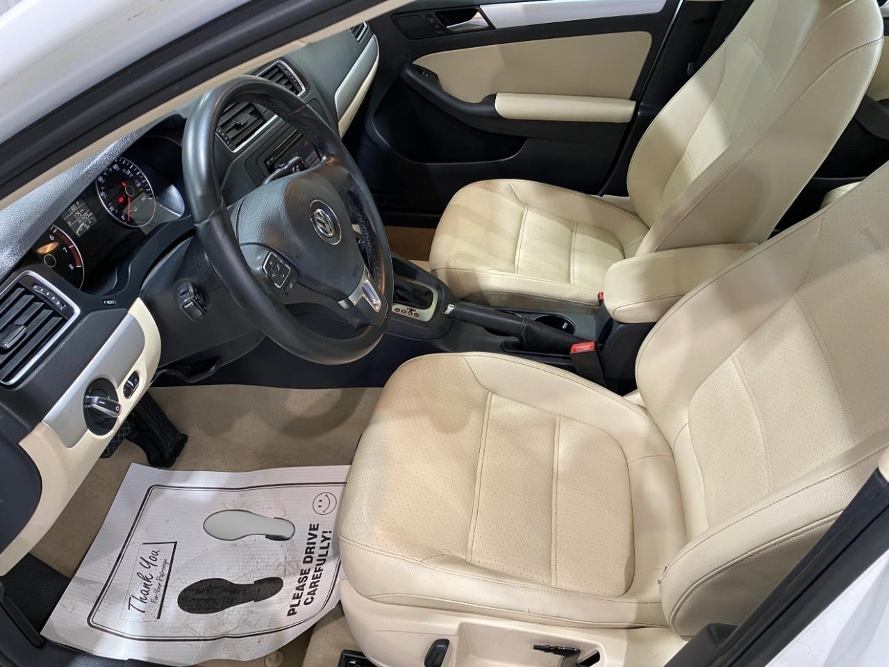 Volkswagen Jetta SE 2014