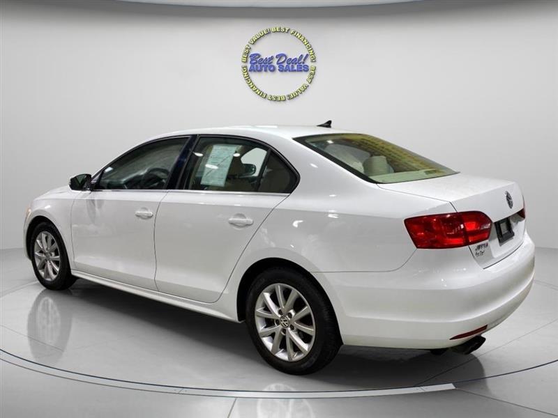 Volkswagen Jetta SE 2014