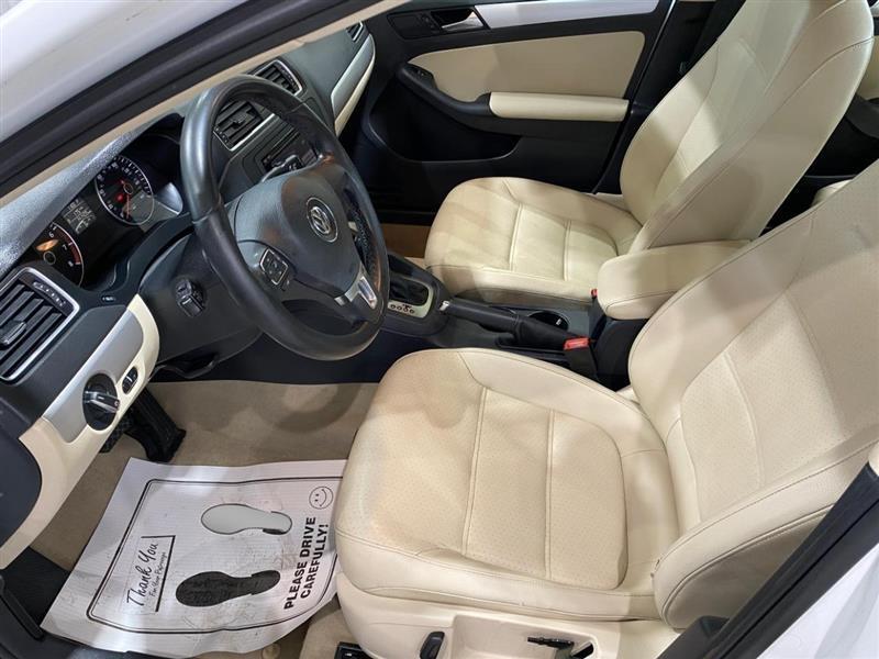 Volkswagen Jetta SE 2014