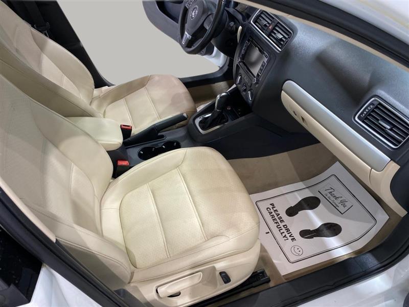 Volkswagen Jetta SE 2014