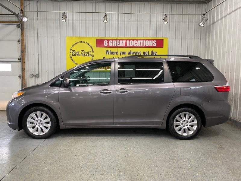 Toyota Sienna  2015