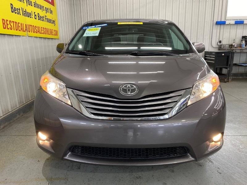 Toyota Sienna  2015
