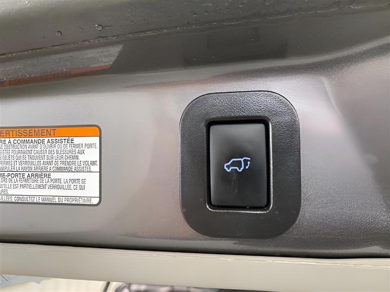 Toyota Sienna XLE AWD 7-Passenger V6 2015