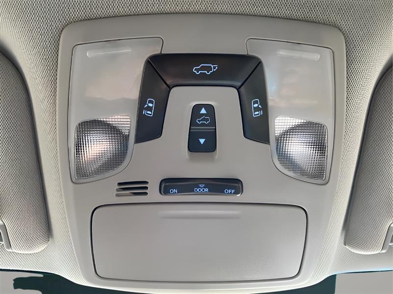 Toyota Sienna XLE AWD 7-Passenger V6 2015