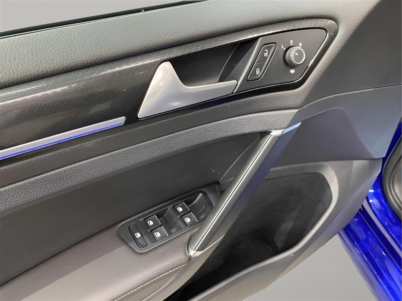 Volkswagen Golf R  2016