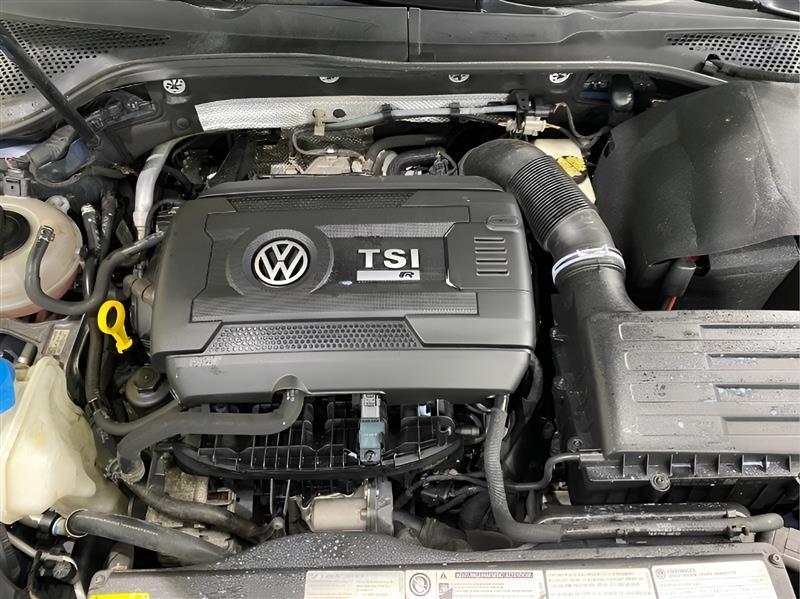 Volkswagen Golf R  2016