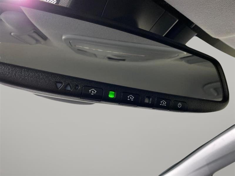 Toyota Prius XLE 2022