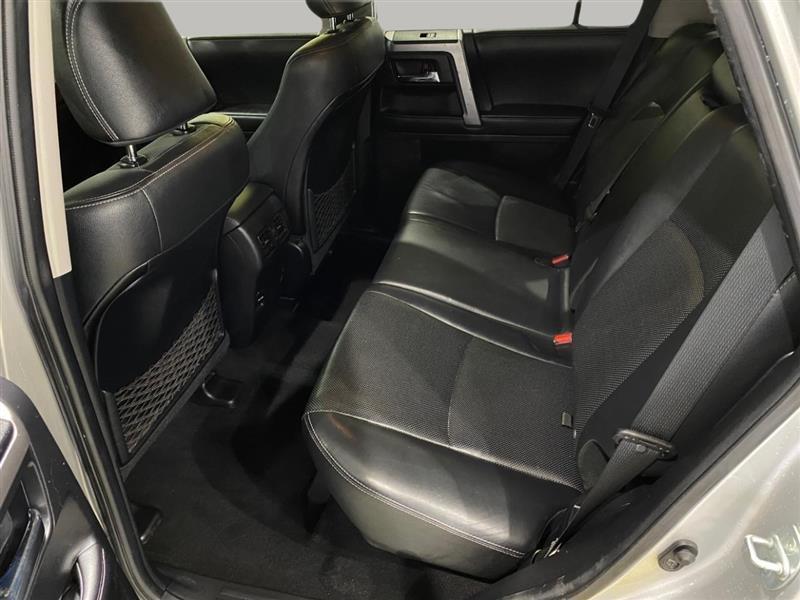 Toyota 4Runner Limited 4WD 2016