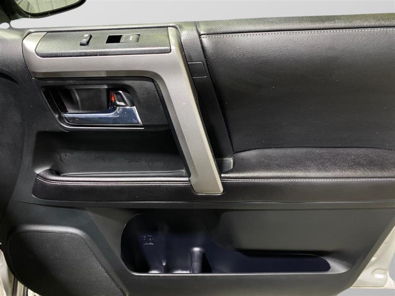 Toyota 4Runner Limited 4WD 2016