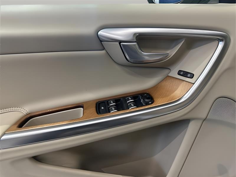 Volvo S60 T5 Inscription Platinum AWD 2016