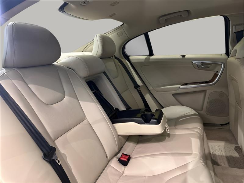 Volvo S60 T5 Inscription Platinum AWD 2016