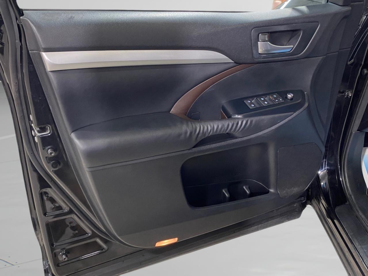 Toyota Highlander  2015