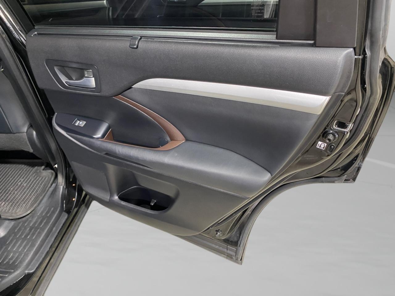 Toyota Highlander  2015