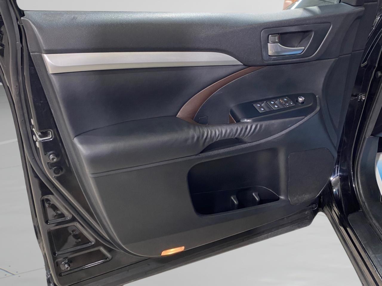 Toyota Highlander  2015