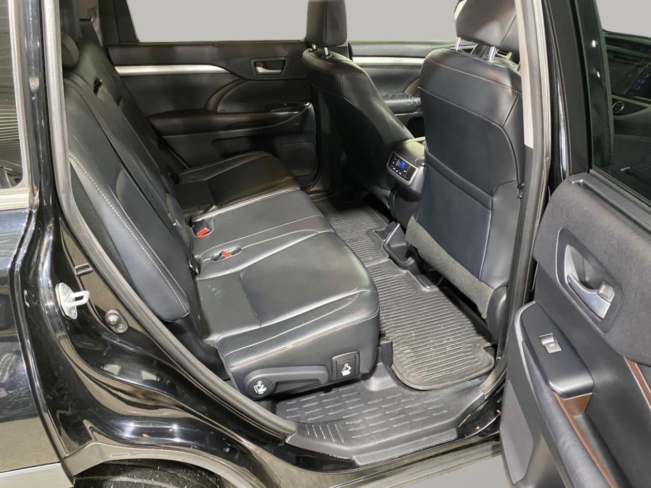 Toyota Highlander  2015