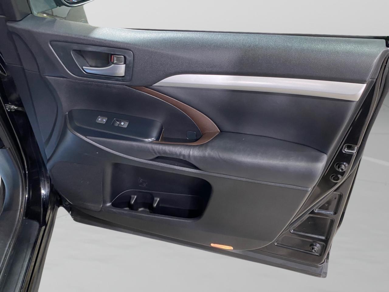 Toyota Highlander  2015