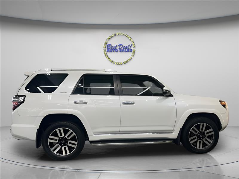 Toyota 4Runner Limited 4WD V6 2016