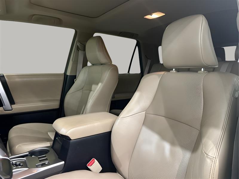 Toyota 4Runner Limited 4WD V6 2016
