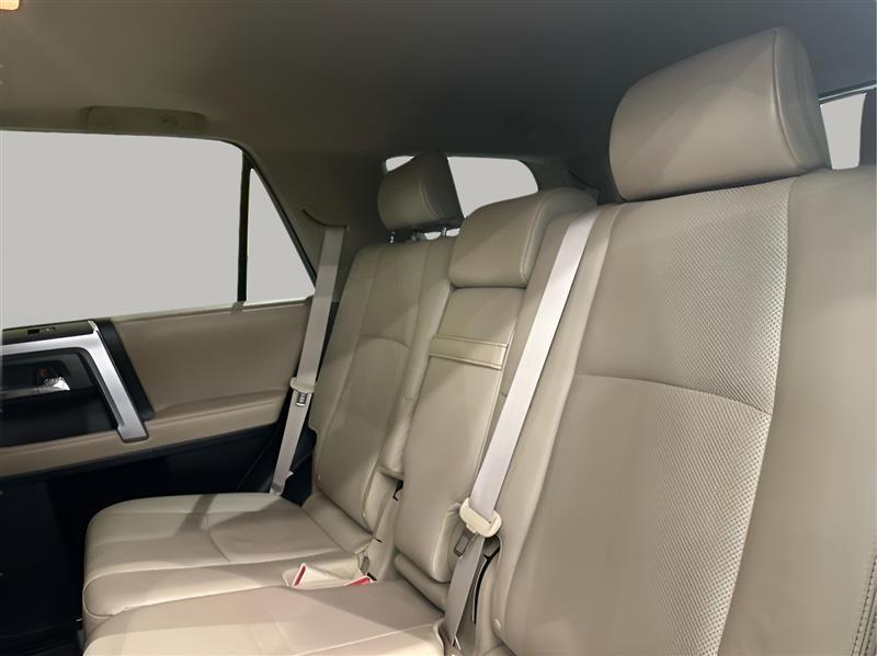 Toyota 4Runner Limited 4WD V6 2016