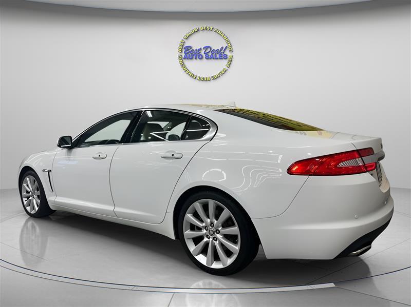 Jaguar XF-Series XF 3.0L V6 SC AWD 2013