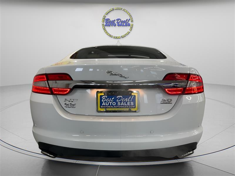 Jaguar XF-Series XF 3.0L V6 SC AWD 2013