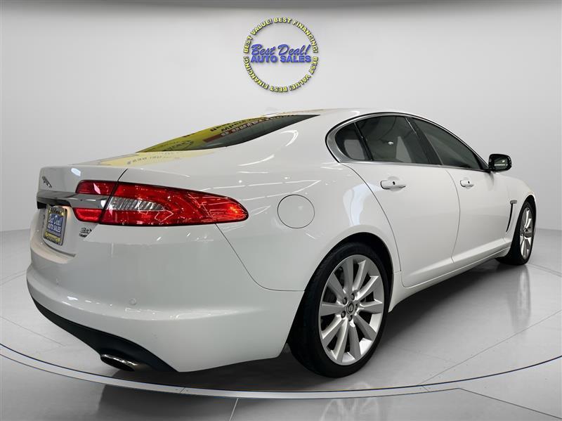 Jaguar XF-Series XF 3.0L V6 SC AWD 2013