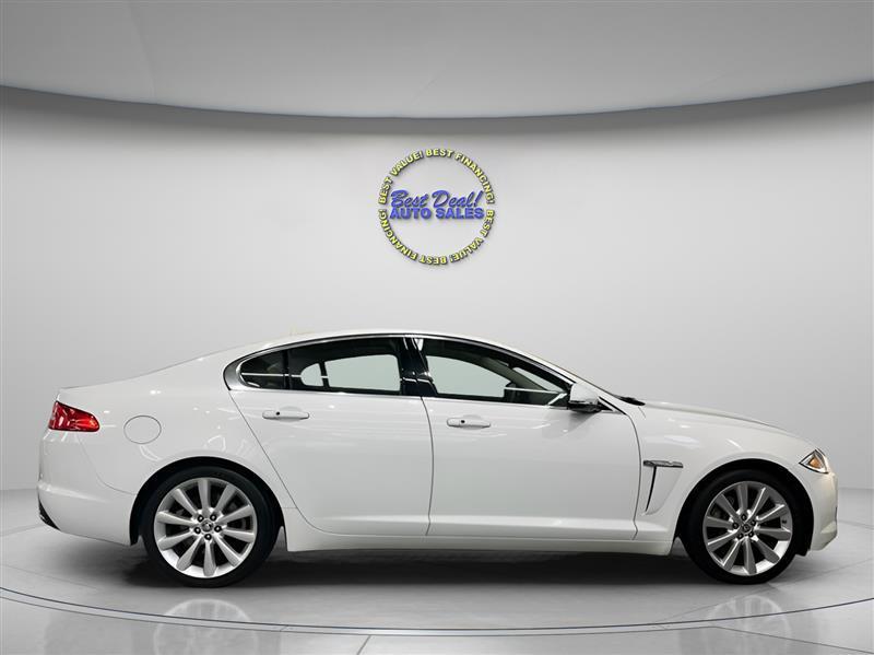 Jaguar XF-Series XF 3.0L V6 SC AWD 2013