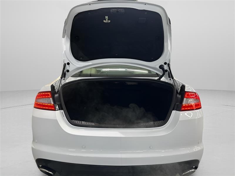 Jaguar XF-Series XF 3.0L V6 SC AWD 2013